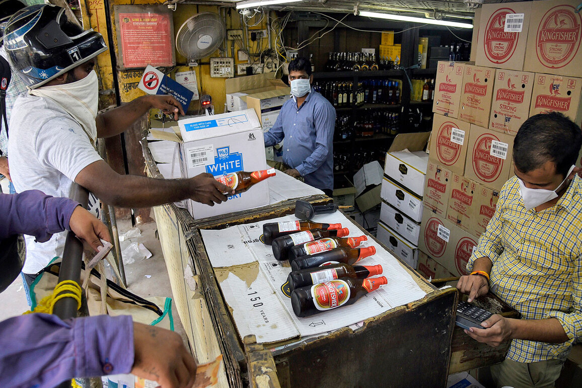 Karnataka shifts to India's 1st alcohol-in-beverage duty structure; Revised liquor and beer prices announced