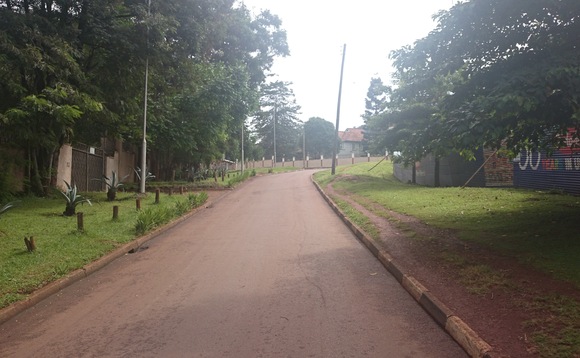 Oluguudo lw'e Kololo. EKIFAABNANYI KIGGYIDDWA MU MUKUTU GWA : http://mapio.net Oluguudo lw'e Kololo. EKIFAABNANYI KIGGYIDDWA MU MUKUTU GWA : http://mapio.net