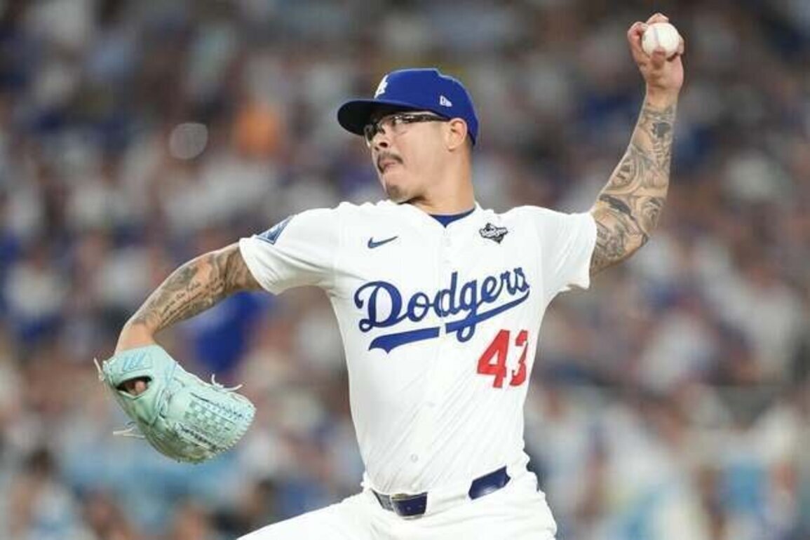 Twins acquire southpaw reliever Anthony Banda from Dodgers