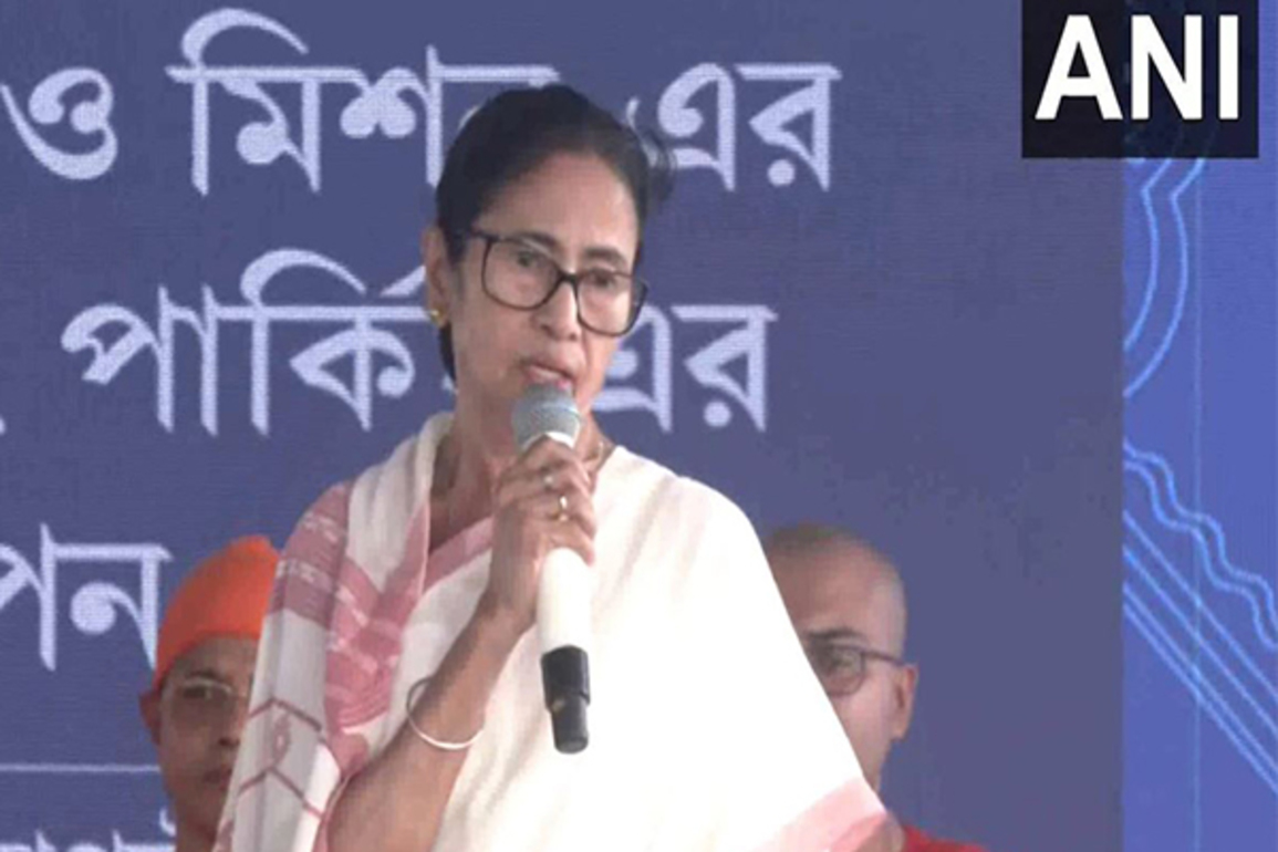 NRC notices issued to legitimate Indian citizens simply for being from Bengal: Mamata