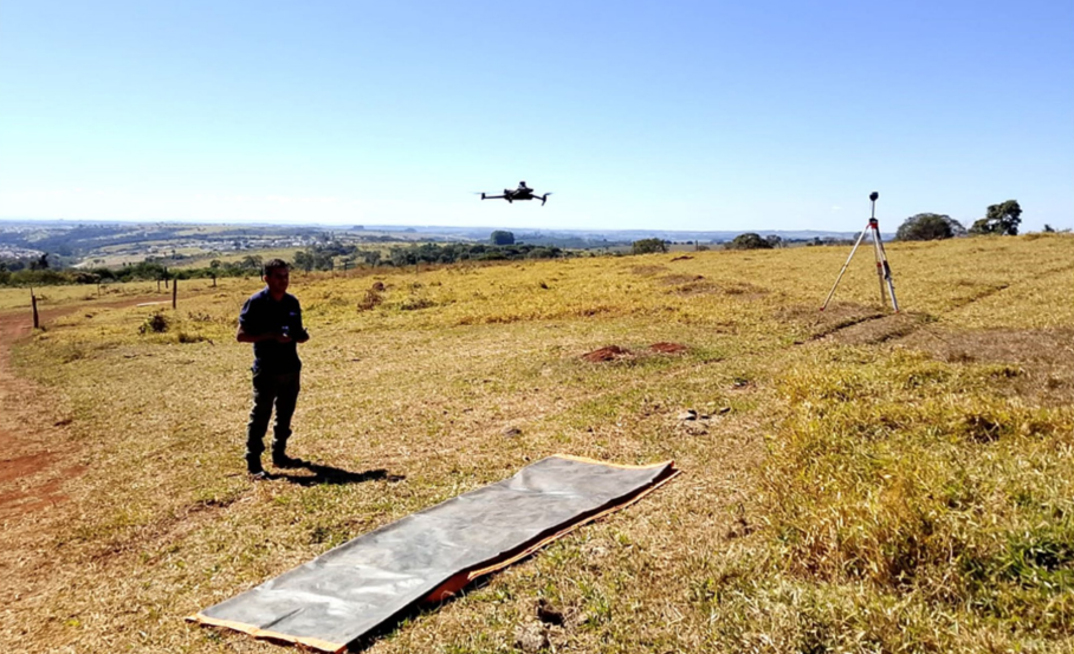 Levantamento geofísico com drone de alta resolução em Araxá