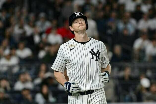 Yankees make 'difficult' decision to DFA DJ LeMahieu
