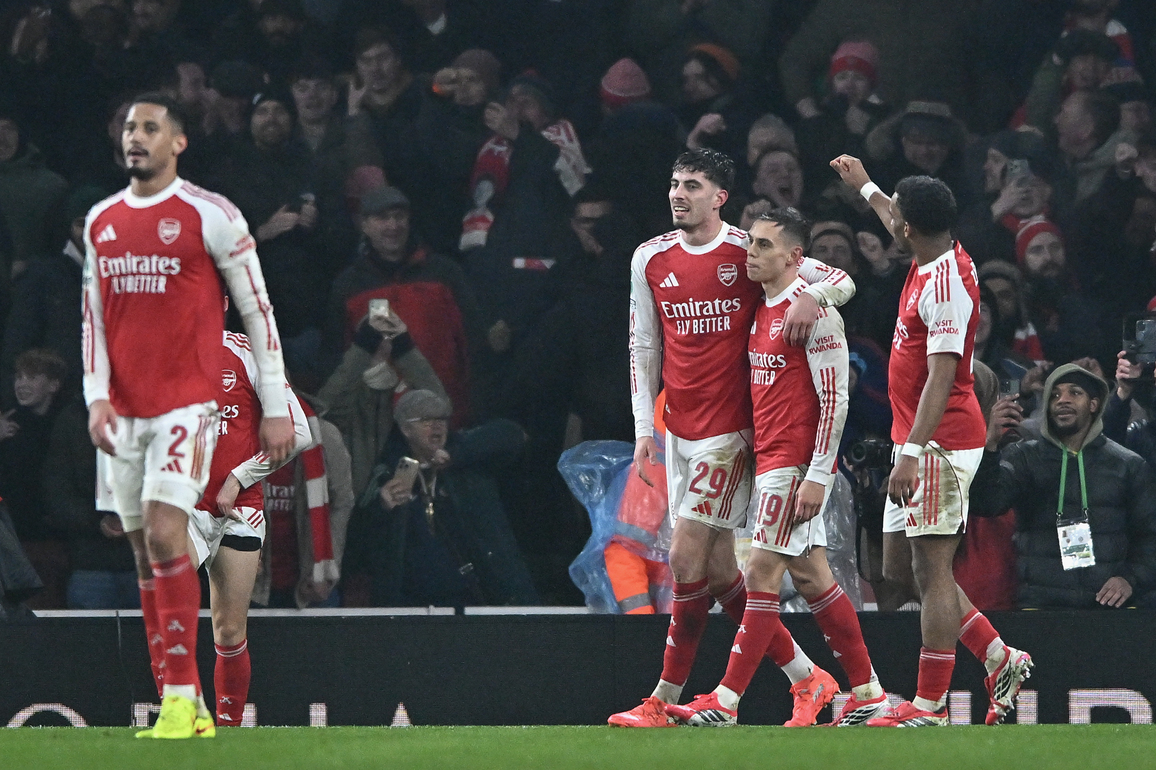 (SP)BRITAIN-LONDON-FOOTBALL-ENGLISH LEAGUE CUP-SEMIFINAL-SECOND LEG