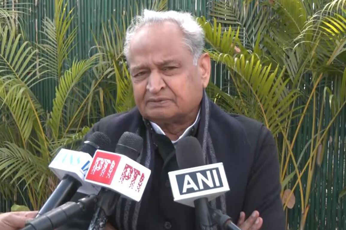 "We welcome SC stay, hope Govt listens to people": Ashok Gehlot on SC's Aravalli hills order