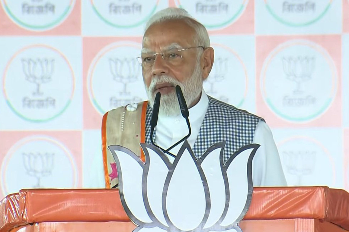 "We must make Vande Mataram mantra for reconstruction of Bengal": PM Modi in Barrackpore