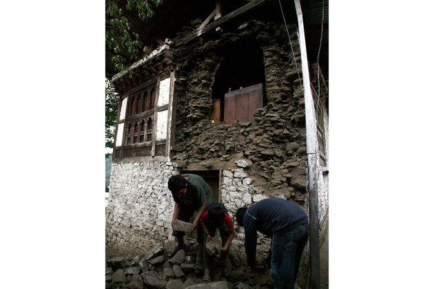 Earthquake of magnitude 2.8 strikes Bhutan
