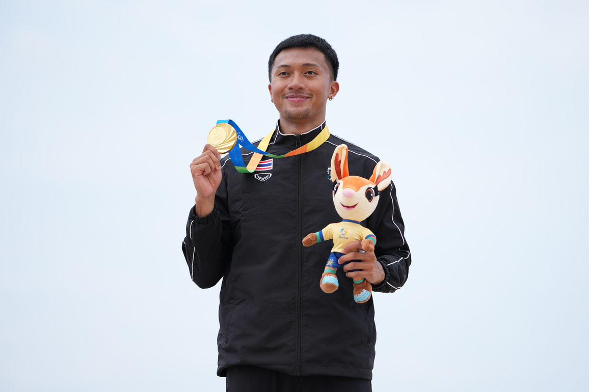 (SP)CHINA-HAINAN-SANYA-ASIAN BEACH GAMES-BEACH ATHLETICS-MEN'S 60M-AWARDING CEREMONY (CN)