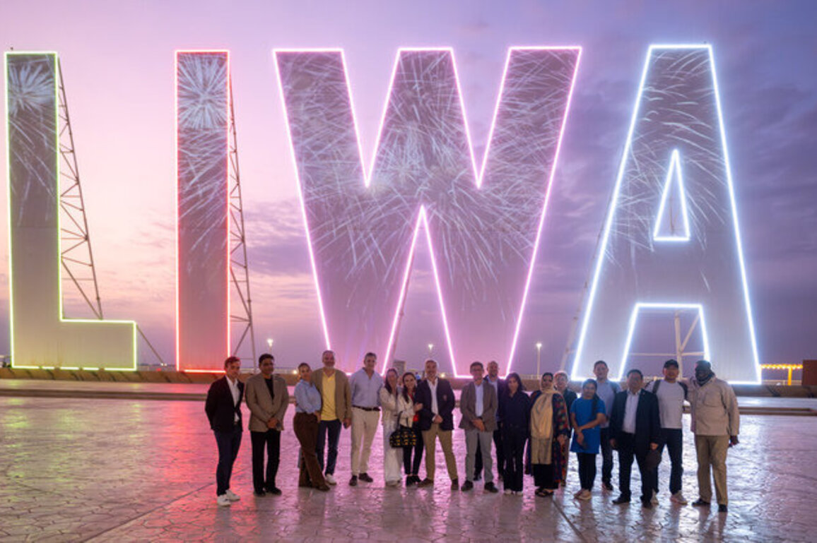 Ambassadors explore Al Dhafra's heritage, tourist sites