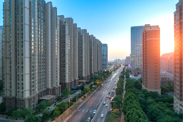 China's April resale home prices fall as more properties put on sale