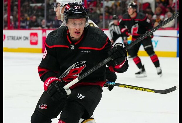 Streaking Hurricanes crave more entering matchup with Blues