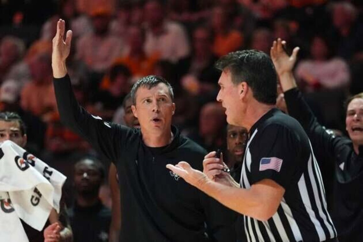 Texas A&M riding high into bout with Mississippi State