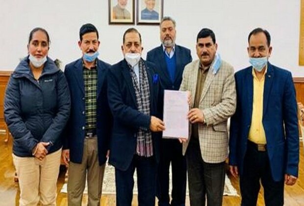 West Pakistan Refugees from J-K meets Jitendra Singh