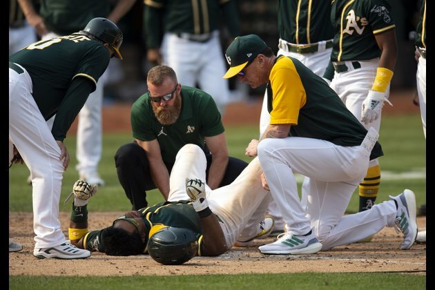 A's lose SS Elvis Andrus to fractured fibula