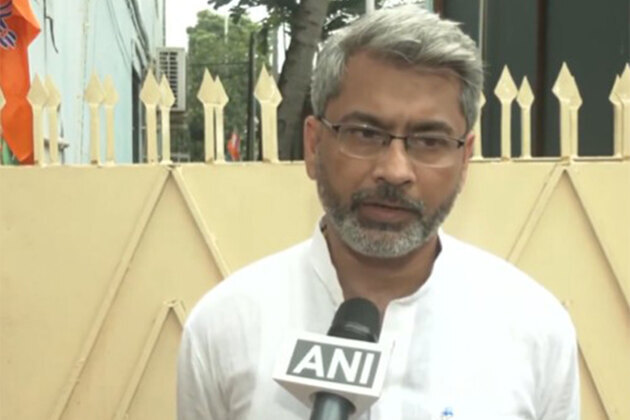 AIFF Chief Kalyan Chaubey backs probe into Diamond Harbour FC, hails centre-state push for sports at Kolkata Cyclothon