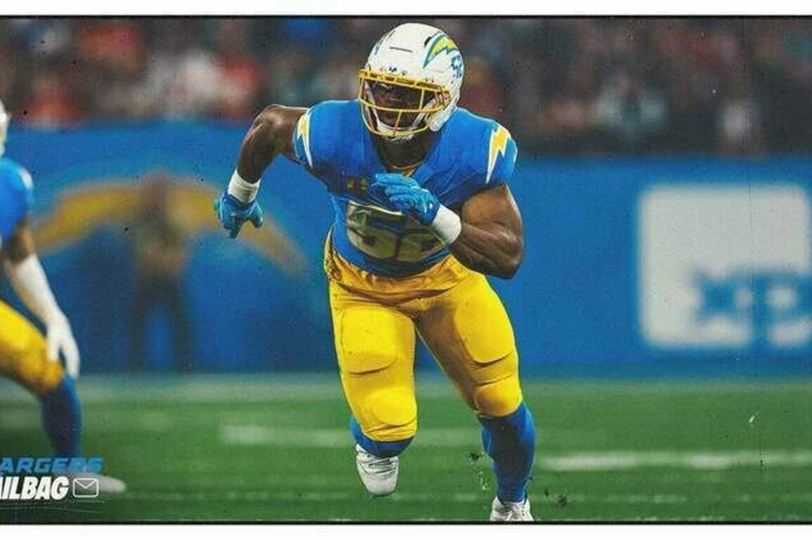 How Khalil Mack's Potential Return Could Help the Chargers Defense