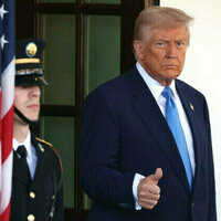 Trump wants bigger Ukraine resources deal  CBS