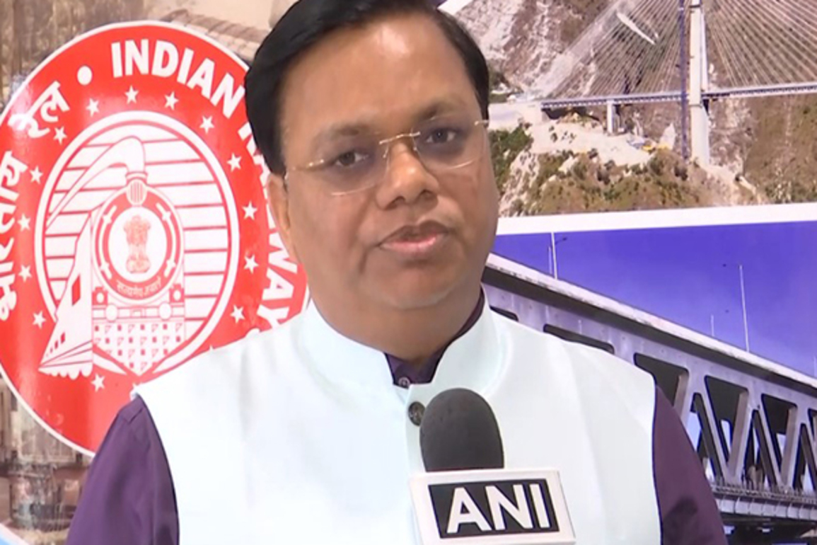 Indian Railways announced nationwide Digital Clock designing competition