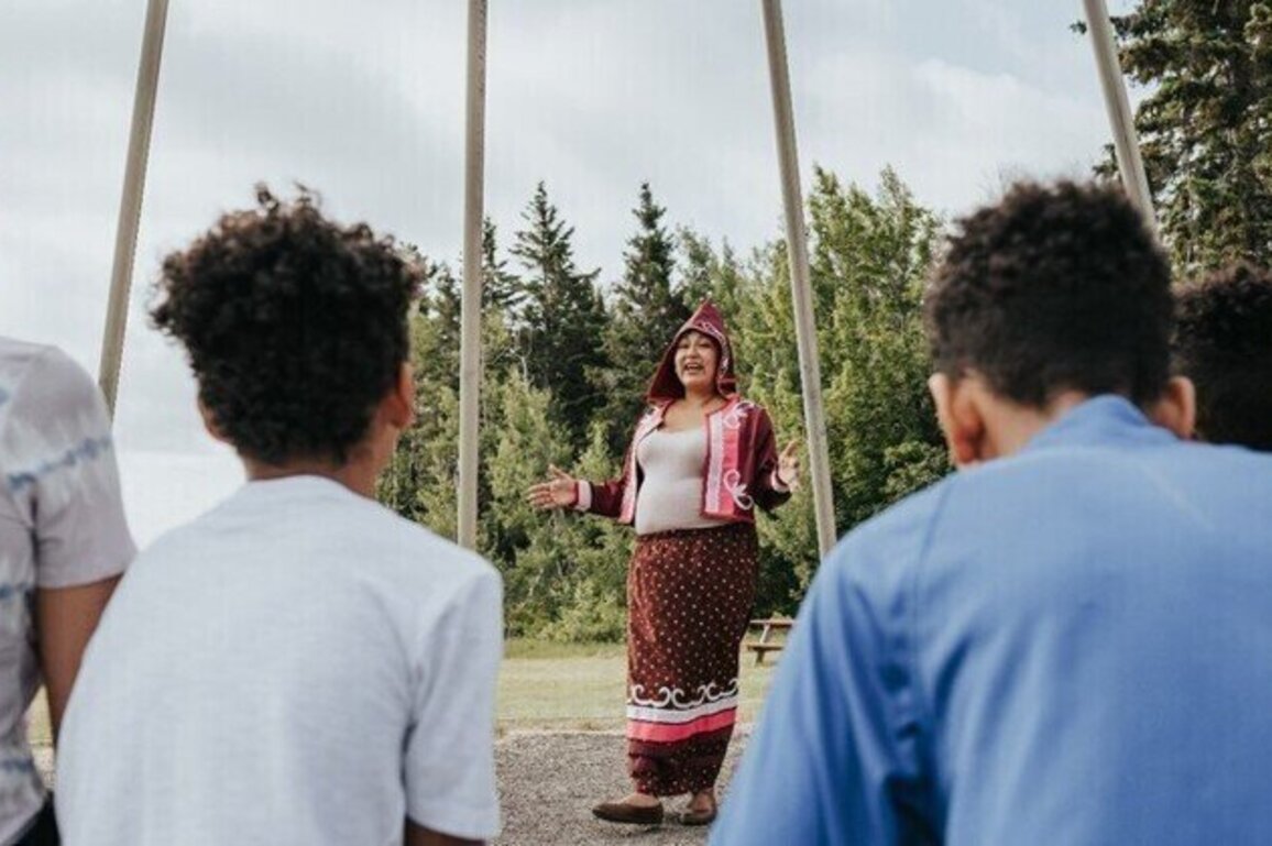 Eight Mi'gmaq First Nations in New Brunswick and the Government of Canada announce the signing of a Rights Implementation Agreement for Parks Canada-administered sites in New Brunswick