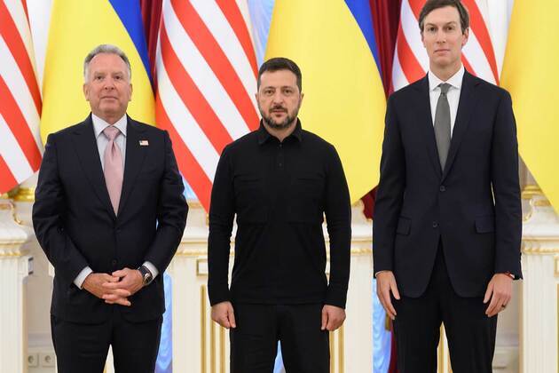Zelenskyy calls territorial issue "relevant" in Ukraine-Russia peace talks with US envoy