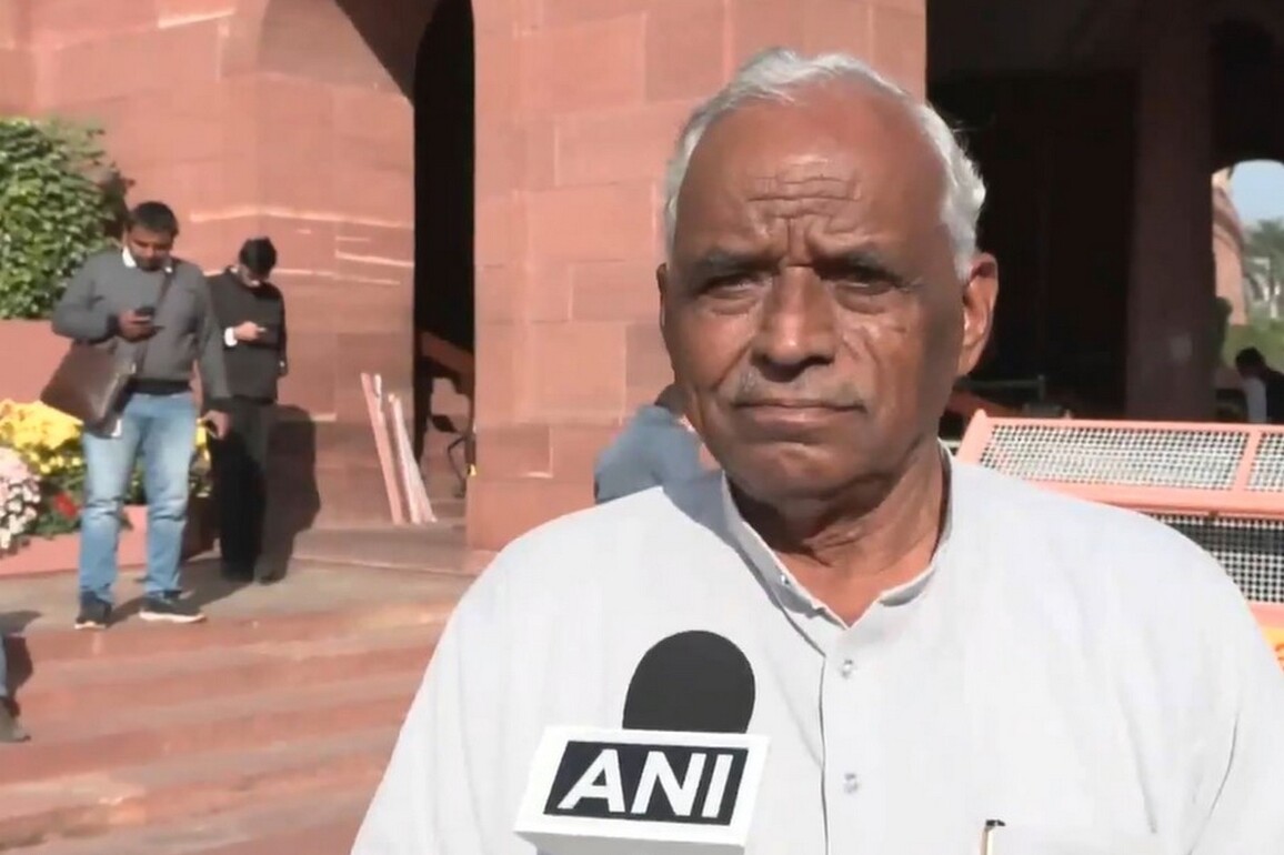 "11 saal jhak maar rahe the?": CPI(M) MP Amra Ram's dig at PM Modi, Shah over SIR drive