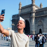Andre De Grasse brings Olympic legacy to Tata Mumbai Marathon