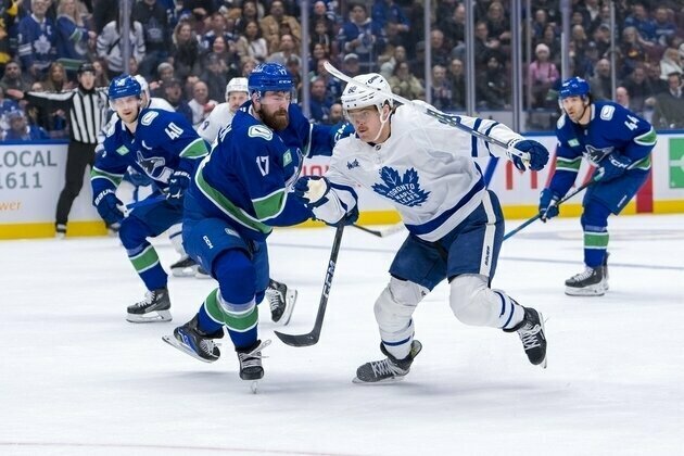 At home for only time all month, Maple Leafs battle Hurricanes