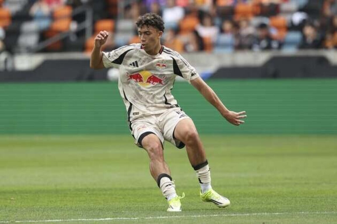 Julian Hall, Red Bulls look to continue fast start vs. Revs