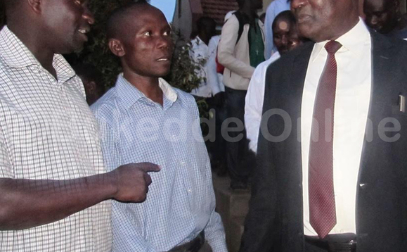 Minisita Ssempijja ng'ali n'abamu ku bantu abeetabye mu lukiiko Minisita Ssempijja ng'ali n'abamu ku bantu abeetabye mu lukiiko