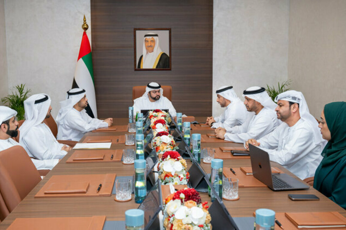 Mohammed Al Sharqi meets Chairman of Fujairah Chamber of Commerce and Industry