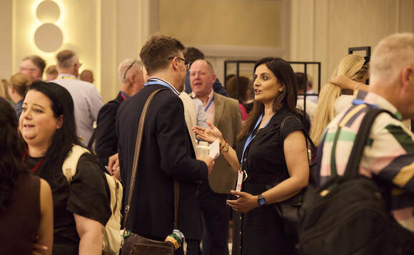 2026 07 01 cover customer care conf jb 0093 580x358.jpg