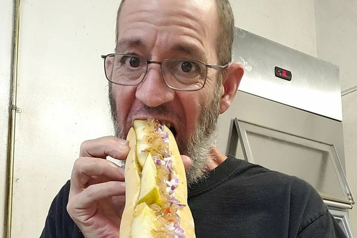 Famous chef with 'terminal' cancer blows doctors away as he reveals what saved his life