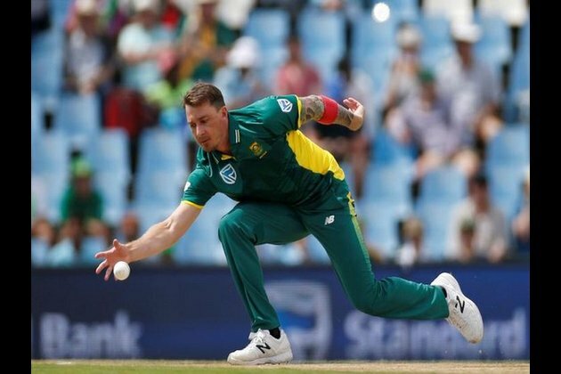 Dale Steyn not 'medically fit' for India tour, says Corrie Van Zyl