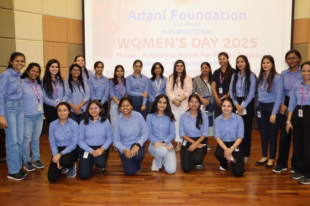 Ahead of International Women's Day, Adani Foundation at Mundra felicitates over 1,000 'Lakhpati Didis'