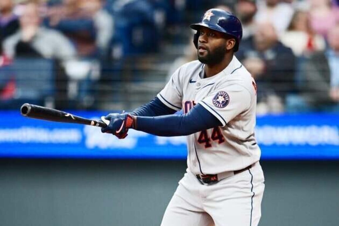 Late 6-run rally carries Guardians past Astros