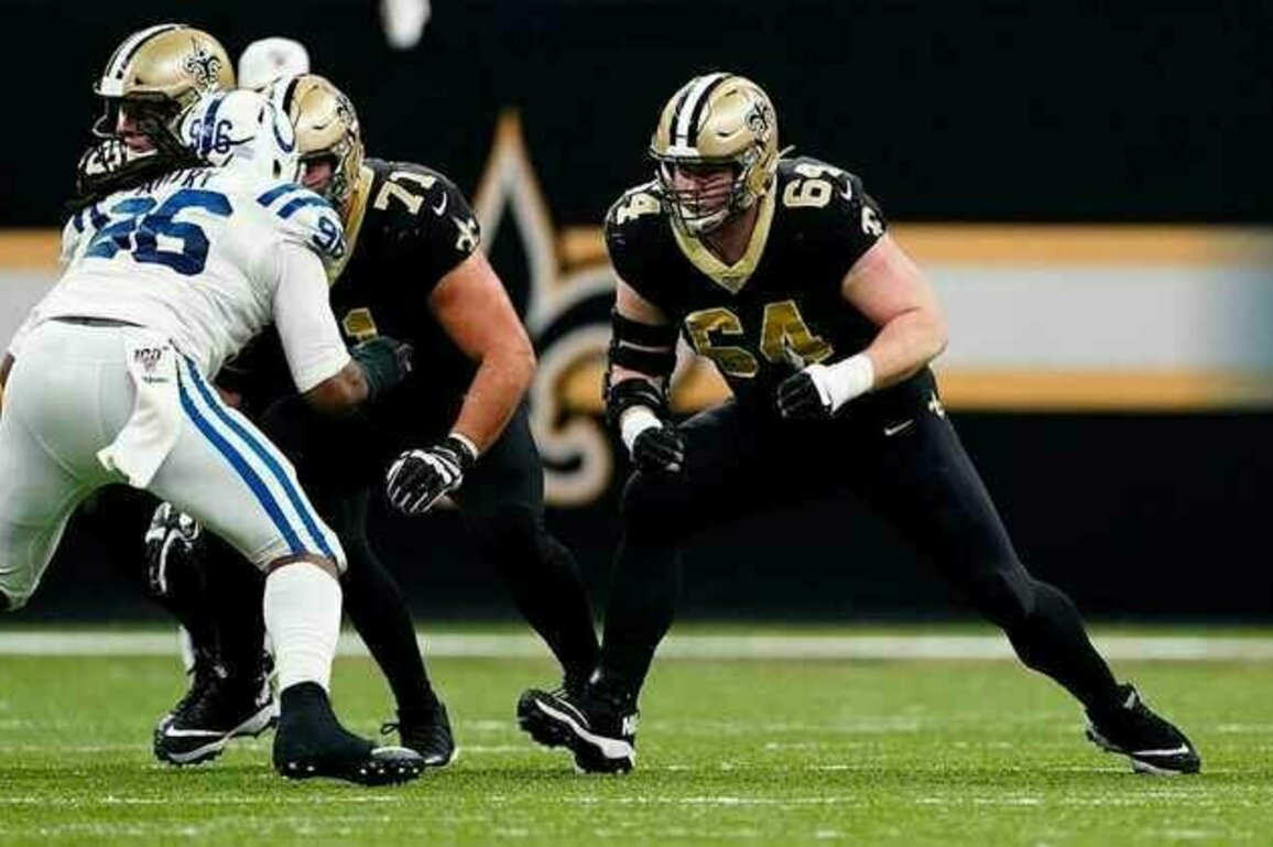 New Orleans Saints agree to terms with C/G Will Clapp