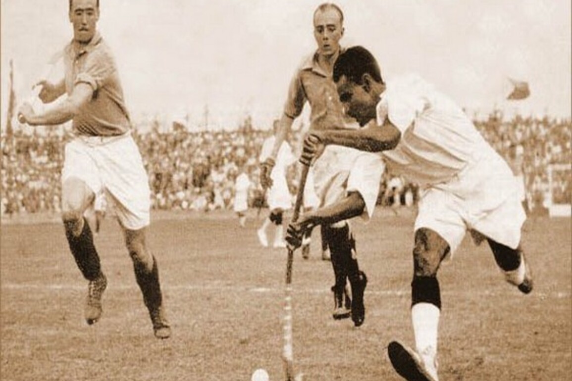 UP CM Yogi pays tribute to 'Hockey Magician' Major Dhyan Chand on birth anniversary