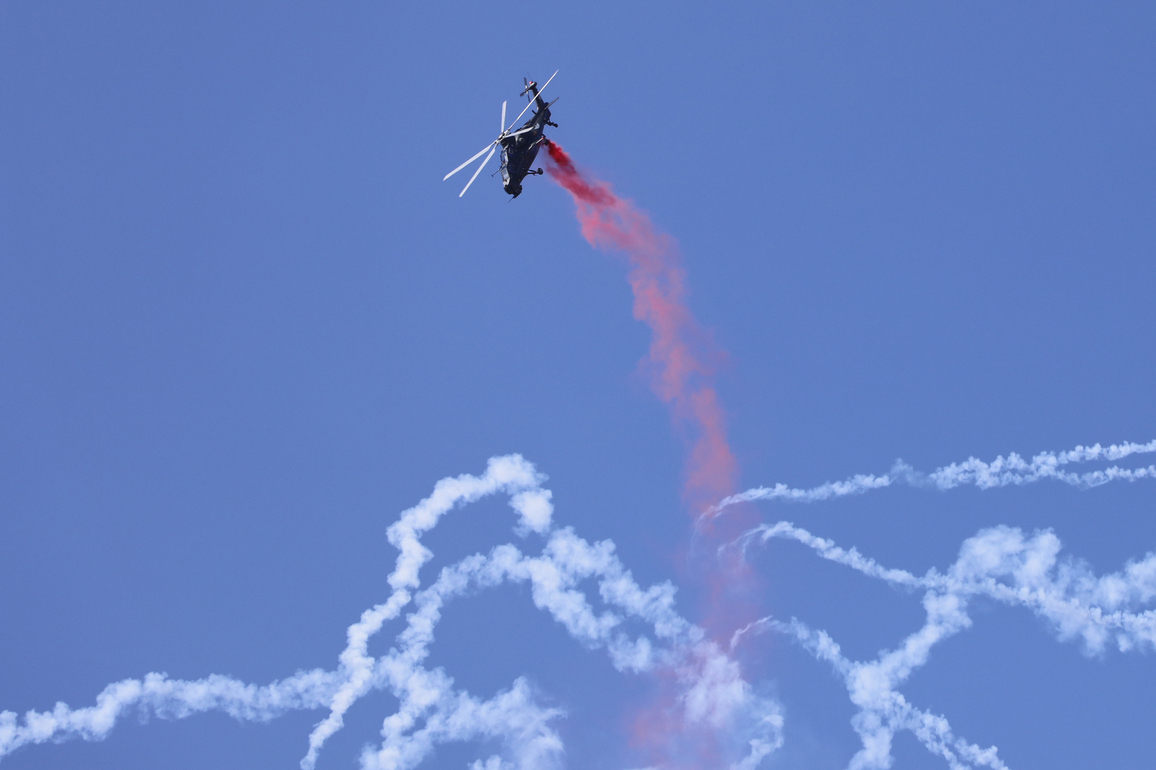 CHINA-TIANJIN-HELICOPTER EXPOSITION-PUBLIC DAY-FENGLEI AEROBATIC TEAM (CN)