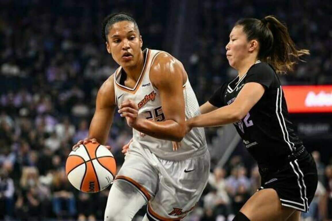 Mercury, Valkyries meet with sights on playoff positioning