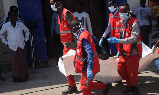 15 killed as Shabaab bomb busy Somali restaurant 15 killed as Shabaab bomb busy Somali restaurant