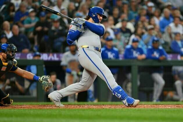 Vinnie Pasquantino, Royals salvage split with Mariners