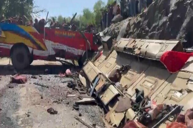 J-K: 10 dead in bus accident in Udhampur, rescue ops underway