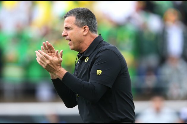 Report: Oregon offers contract extension to Mario Cristobal