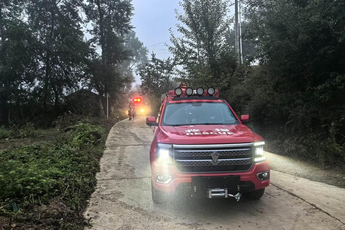 (SpotNews)CHINA-GANSU-LONGXI-EARTHQUAKE-RESCUE (CN)
