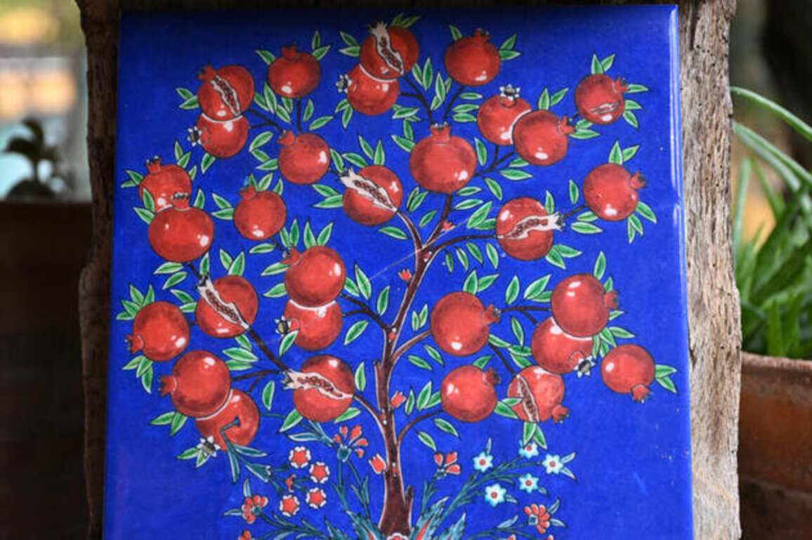 Rediscovering Iznik's lost art of vibrant Ottoman tilemaking