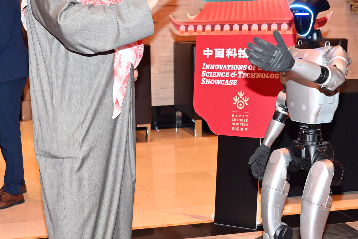 KUWAIT-FARWANIYA GOVERNORATE-CHINESE CULTURAL SHOW