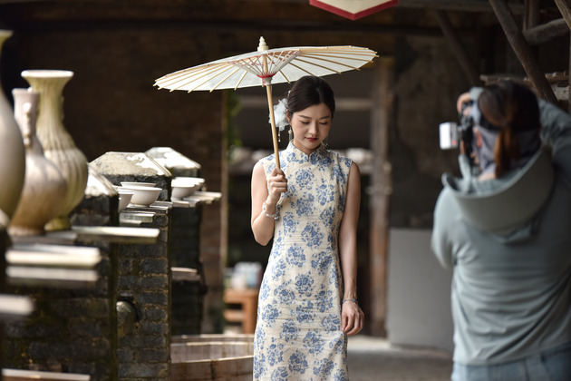 Gen-Z innovations take center stage in east China's ancient porcelain city