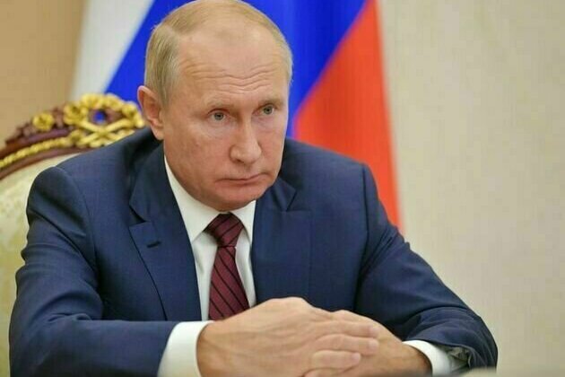 Putin congratulates Russian Muslims on Eid Al-Fitr