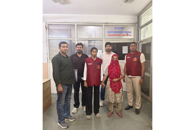 Delhi Police bust 'hospital & temple' scammer: Kingpin Paro arrested