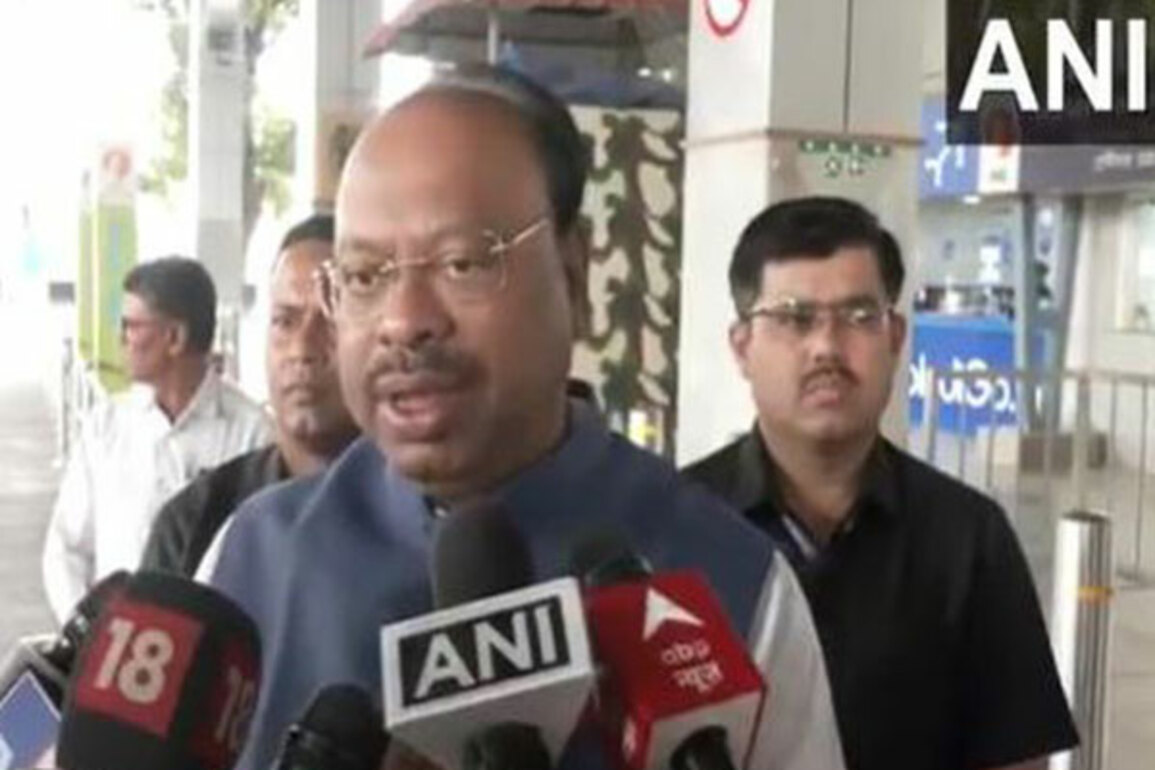 Chandrashekhar Bawankule welcomes NCP's Chhagan Bhujbal in Maharashtra cabinet, calls it a boost for govt
