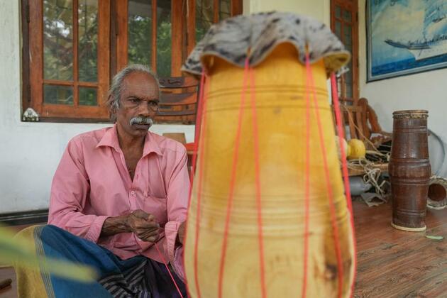Asia Album: Traditional wooden drums made in Sri Lanka